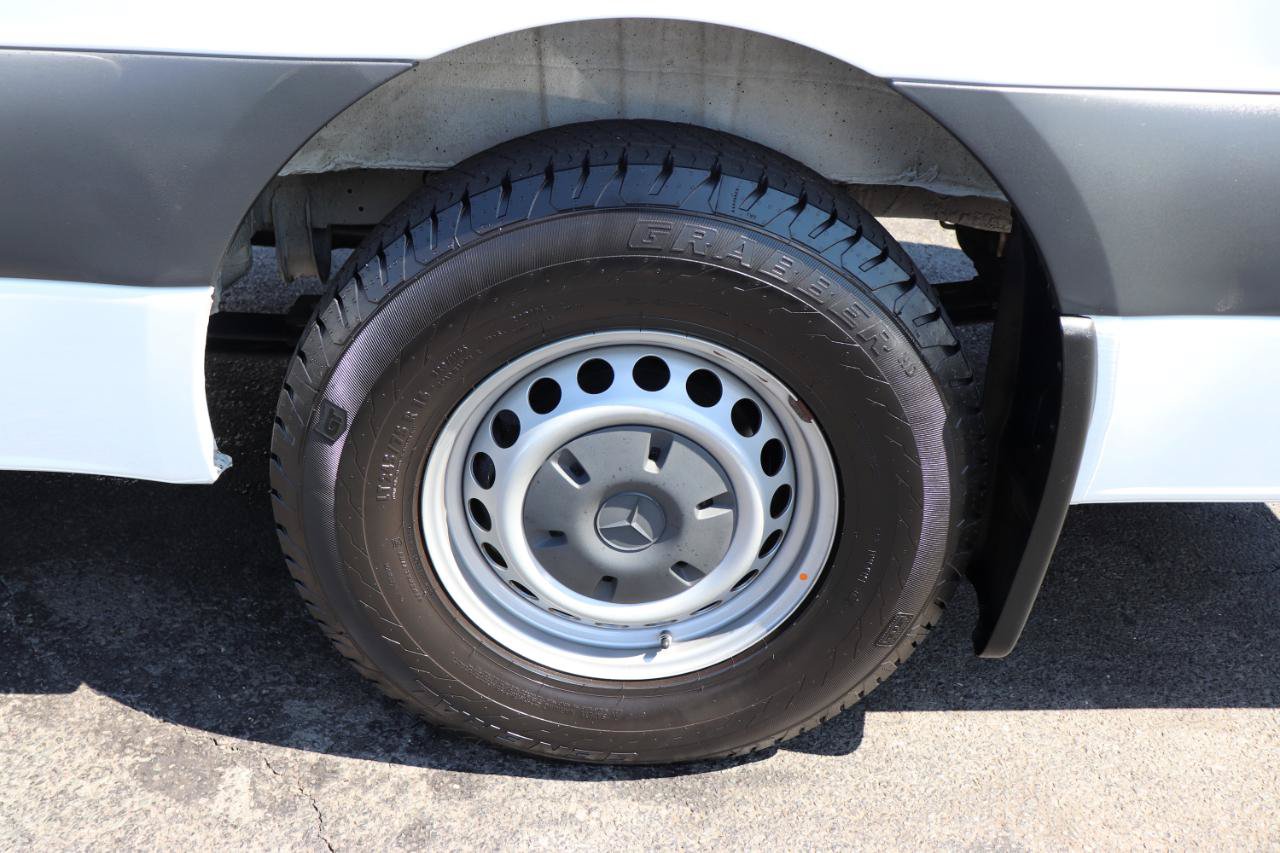 Used 2025 Mercedes-Benz Sprinter 2500 image 53