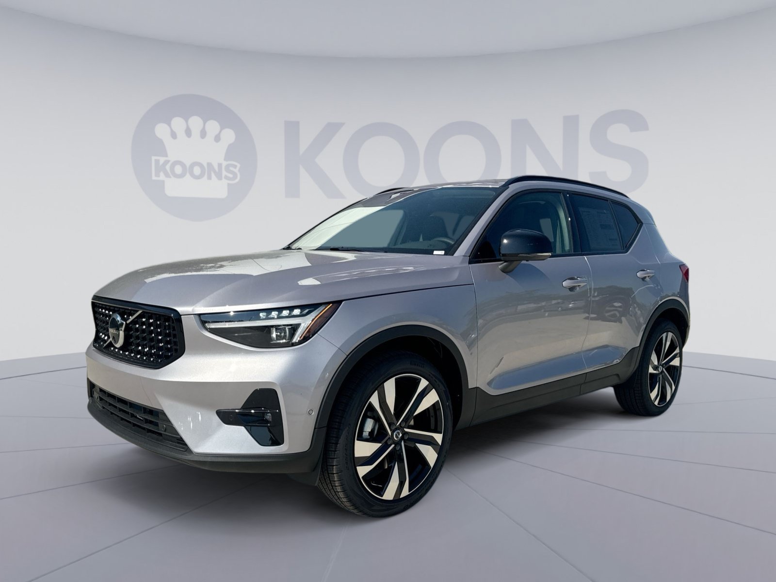New 2026 Volvo XC40 B5 Ultra w/ Protection Package Premier
