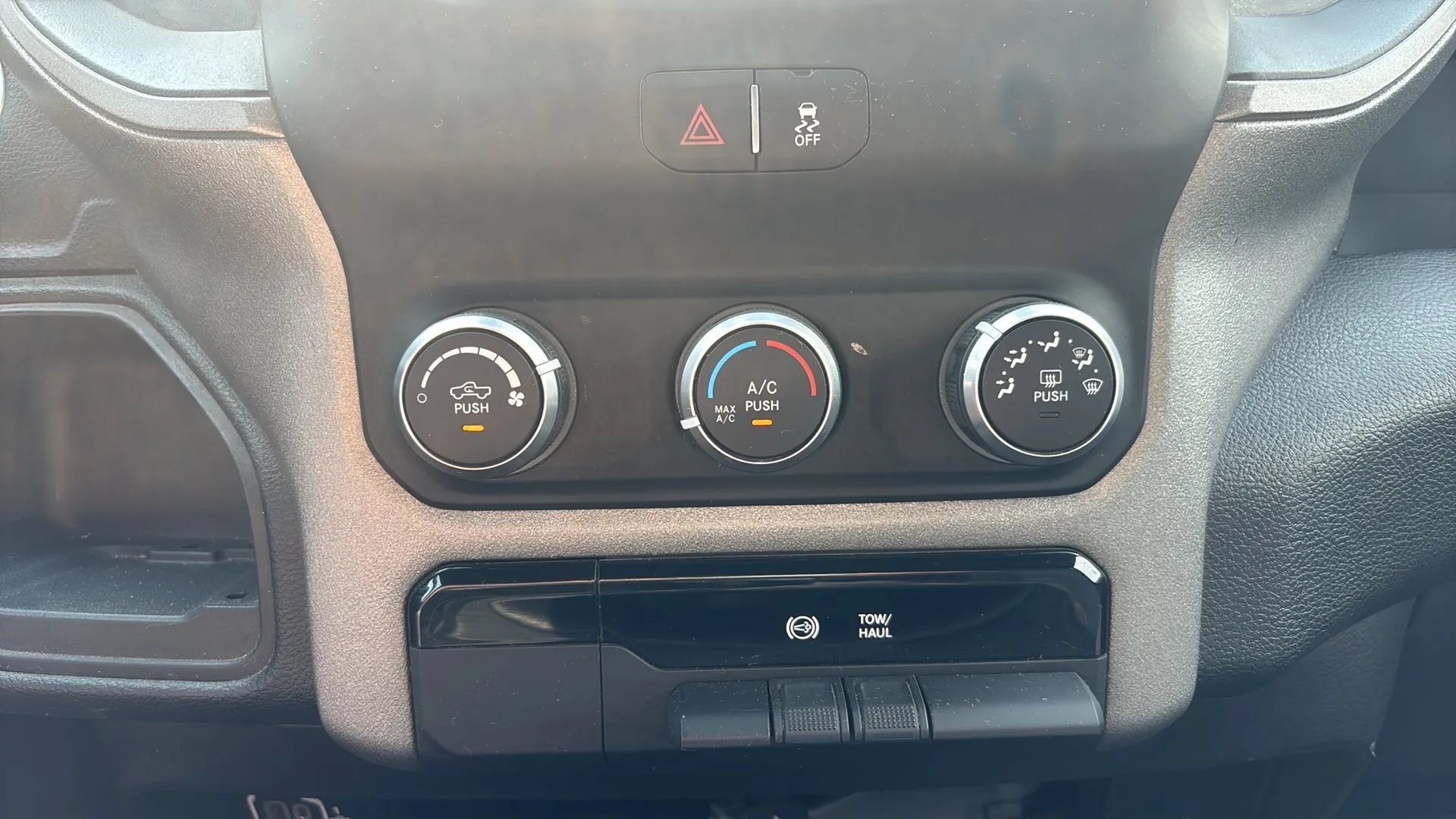 Used 2022 RAM 3500 Tradesman AWD/4WD image 25