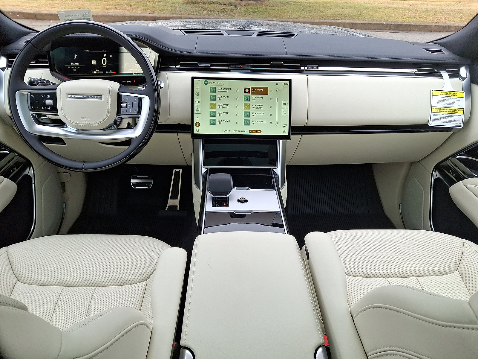 New 2026 Land Rover Range Rover SE image 13