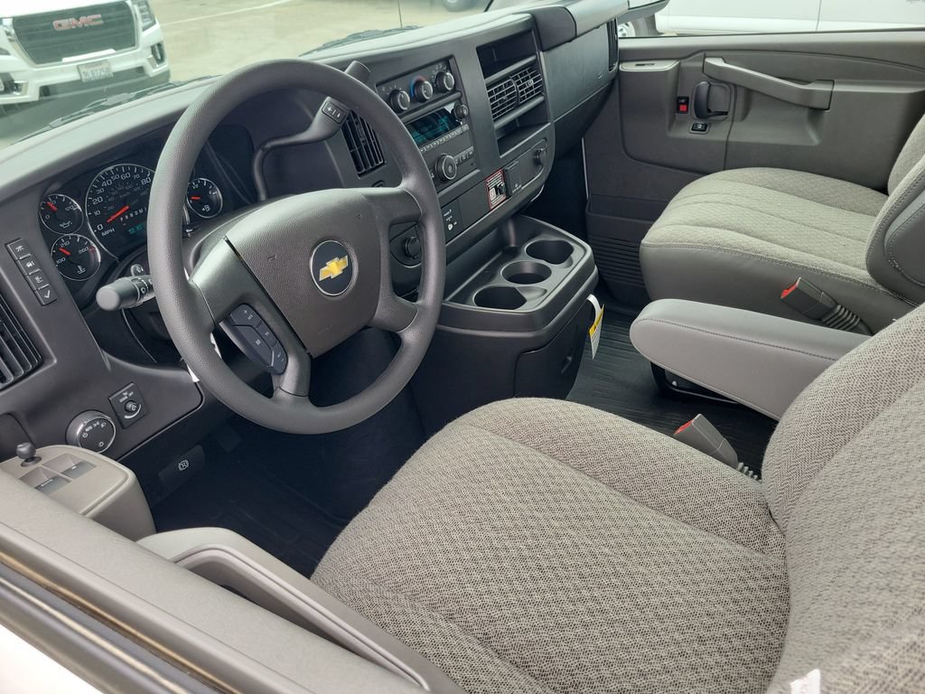 New 2026 Chevrolet Express 2500 w/ Driver Convenience Package RWD image 6