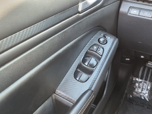 Used 2024 Nissan Altima 2.5 SV FWD image 17