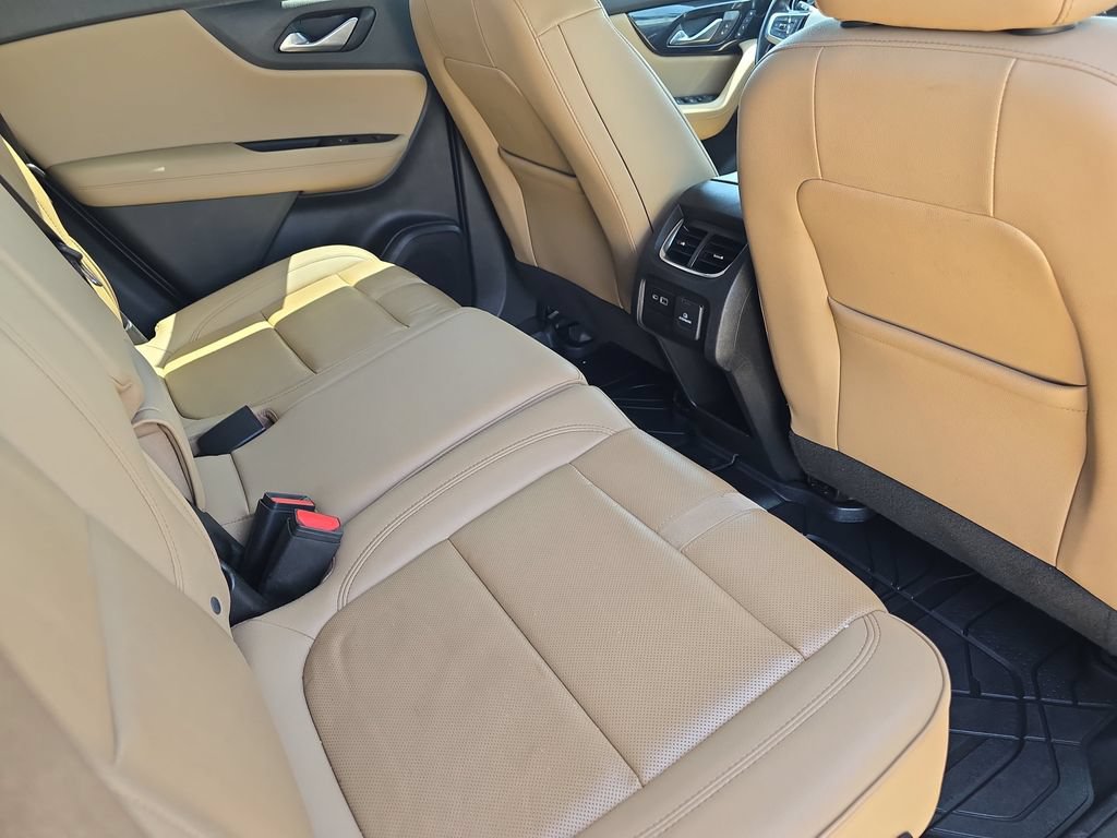 Used 2019 Chevrolet Blazer Premier w/ Driver Confidence II Package AWD/4WD image 11