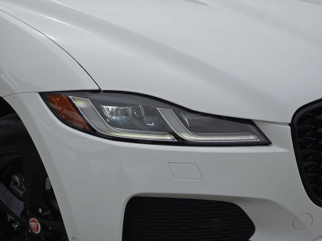 Used 2021 Jaguar F-PACE S image 35