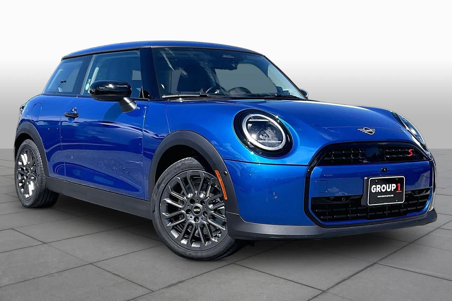 Used 2025 MINI Cooper S FWD image 2