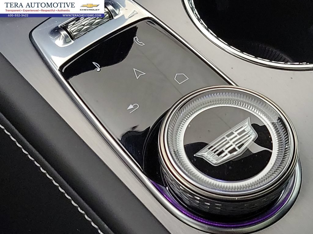 Certified 2026 Cadillac Vistiq Platinum w/ LPO, Floor Liner Package AWD/4WD image 19