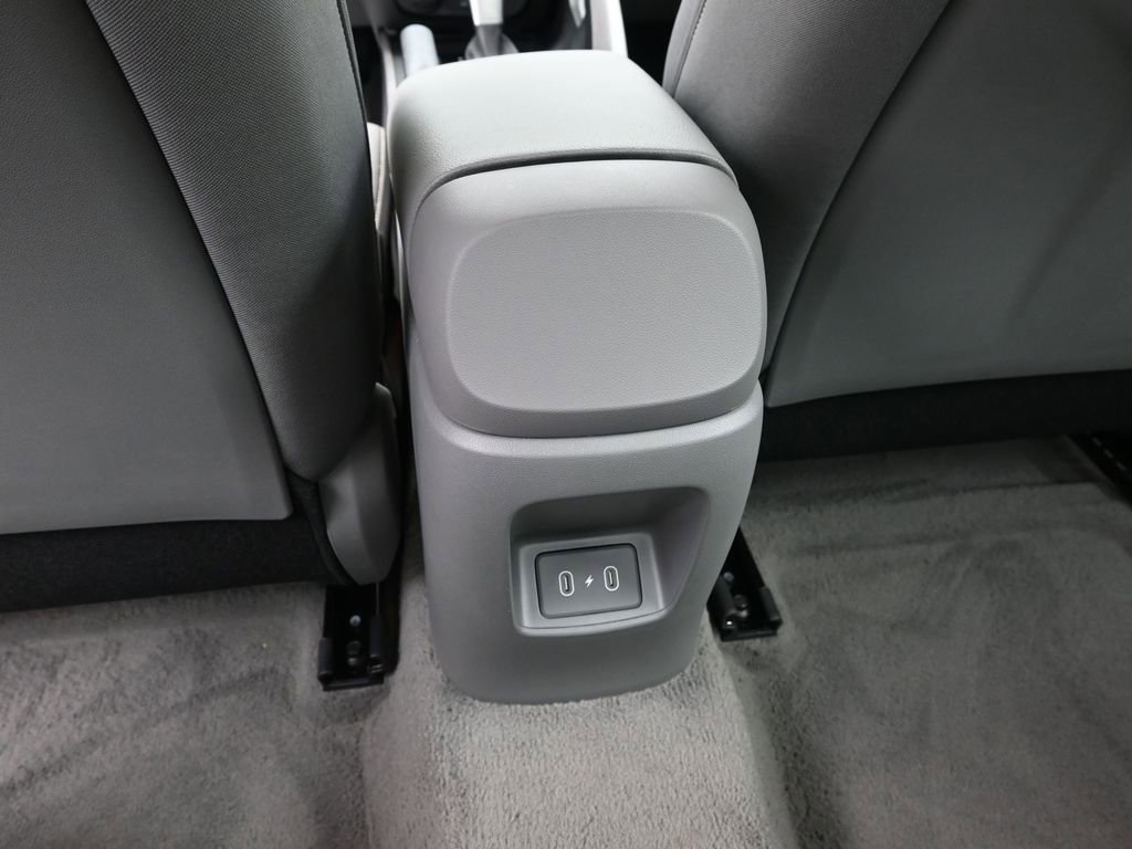 Certified 2026 Hyundai Elantra Sport w/ Cargo Package image 27