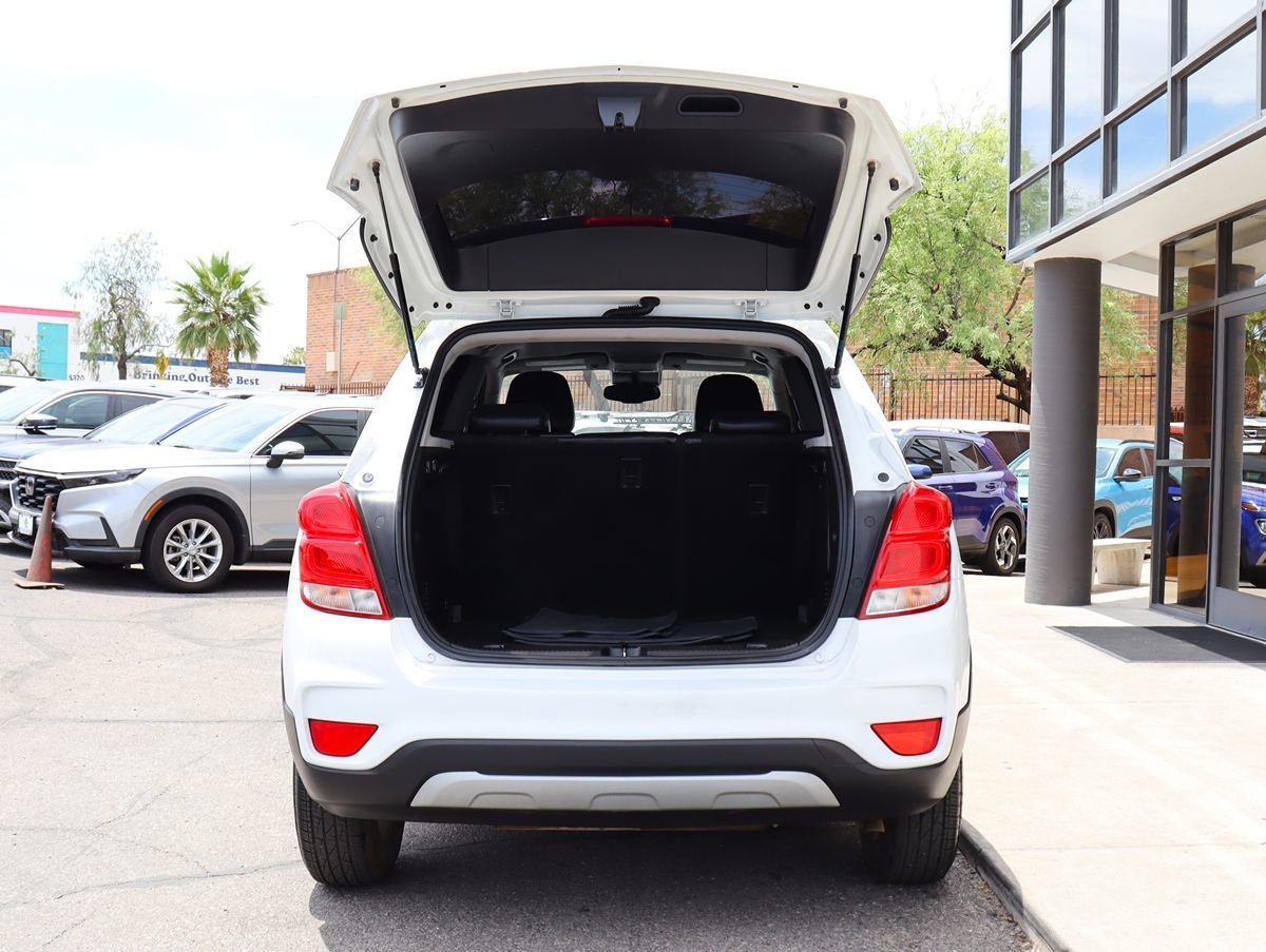 Used 2021 Chevrolet Trax LT AWD/4WD image 22