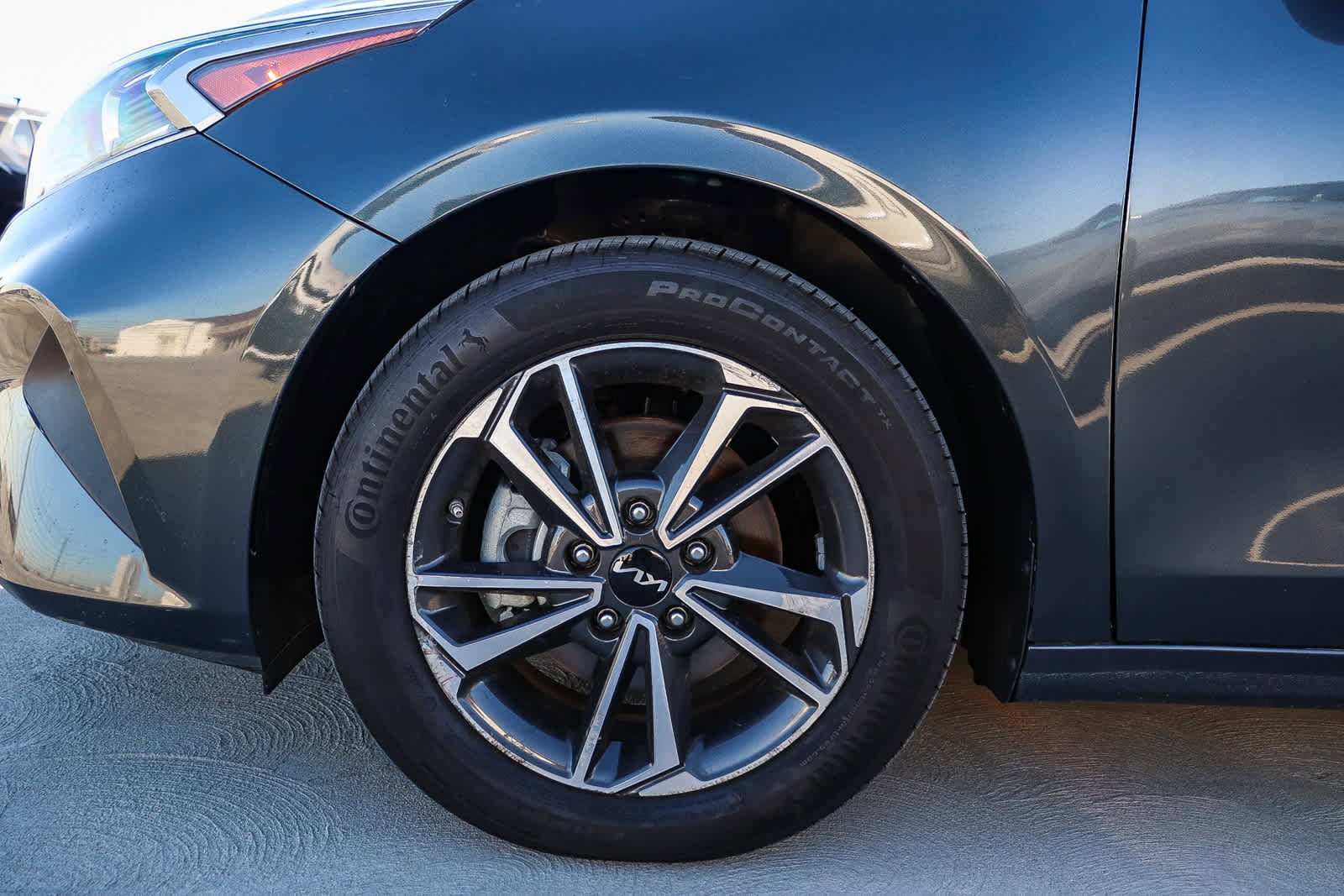 Used 2022 Kia Forte LXS image 11