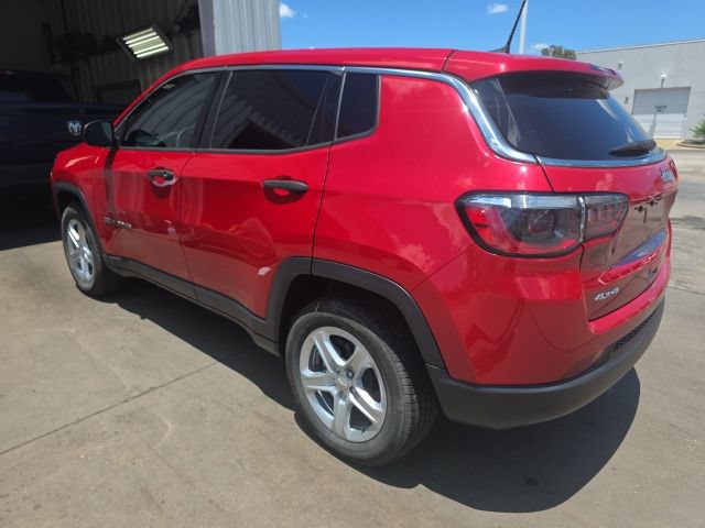 Used 2023 Jeep Compass Sport AWD/4WD image 6