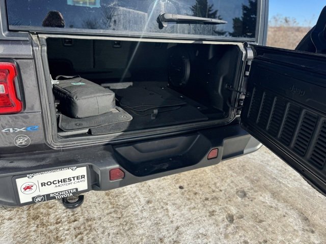 Used 2021 Jeep Wrangler Unlimited Sahara image 36