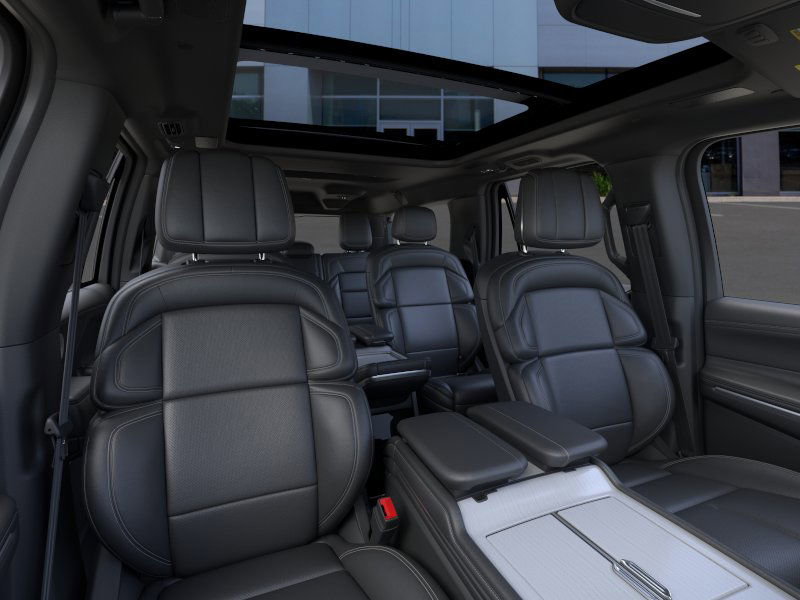 New 2025 Lincoln Navigator L Reserve w/ Jet Appearance Package image 10