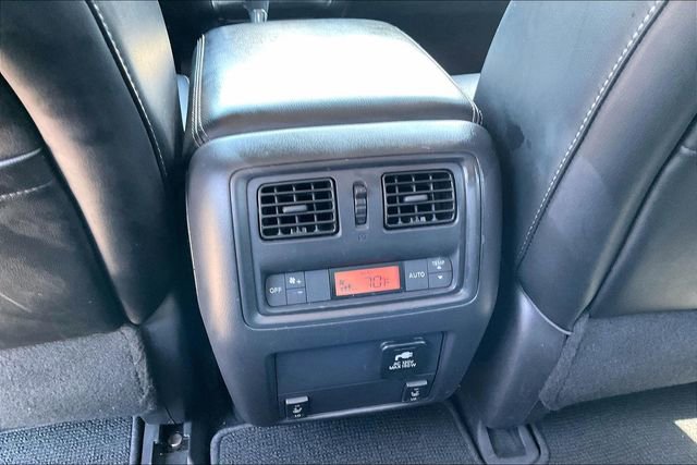 Used 2017 Nissan Pathfinder SL w/ SL Tech Package FWD image 32