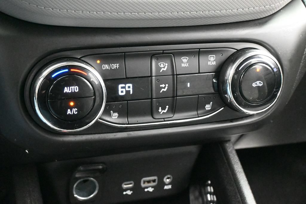 Used 2021 Chevrolet TrailBlazer LT w/ Sun and Liftgate Package FWD image 20
