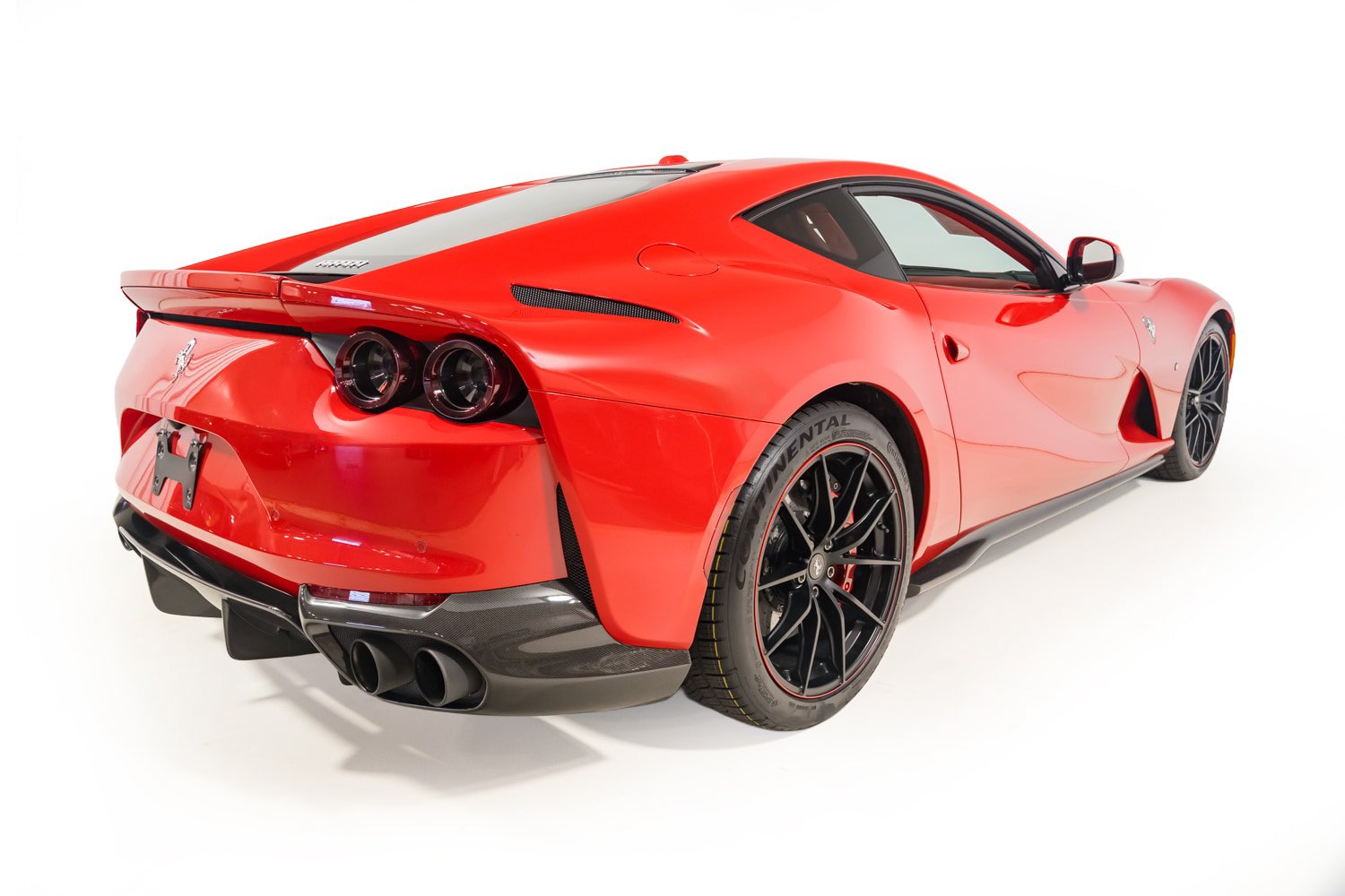 Used 2018 Ferrari 812 Superfast RWD image 9