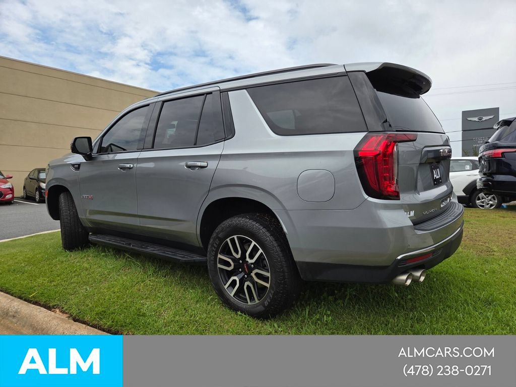 Used 2024 GMC Yukon AT4 w/ Technology Package AWD/4WD image 10