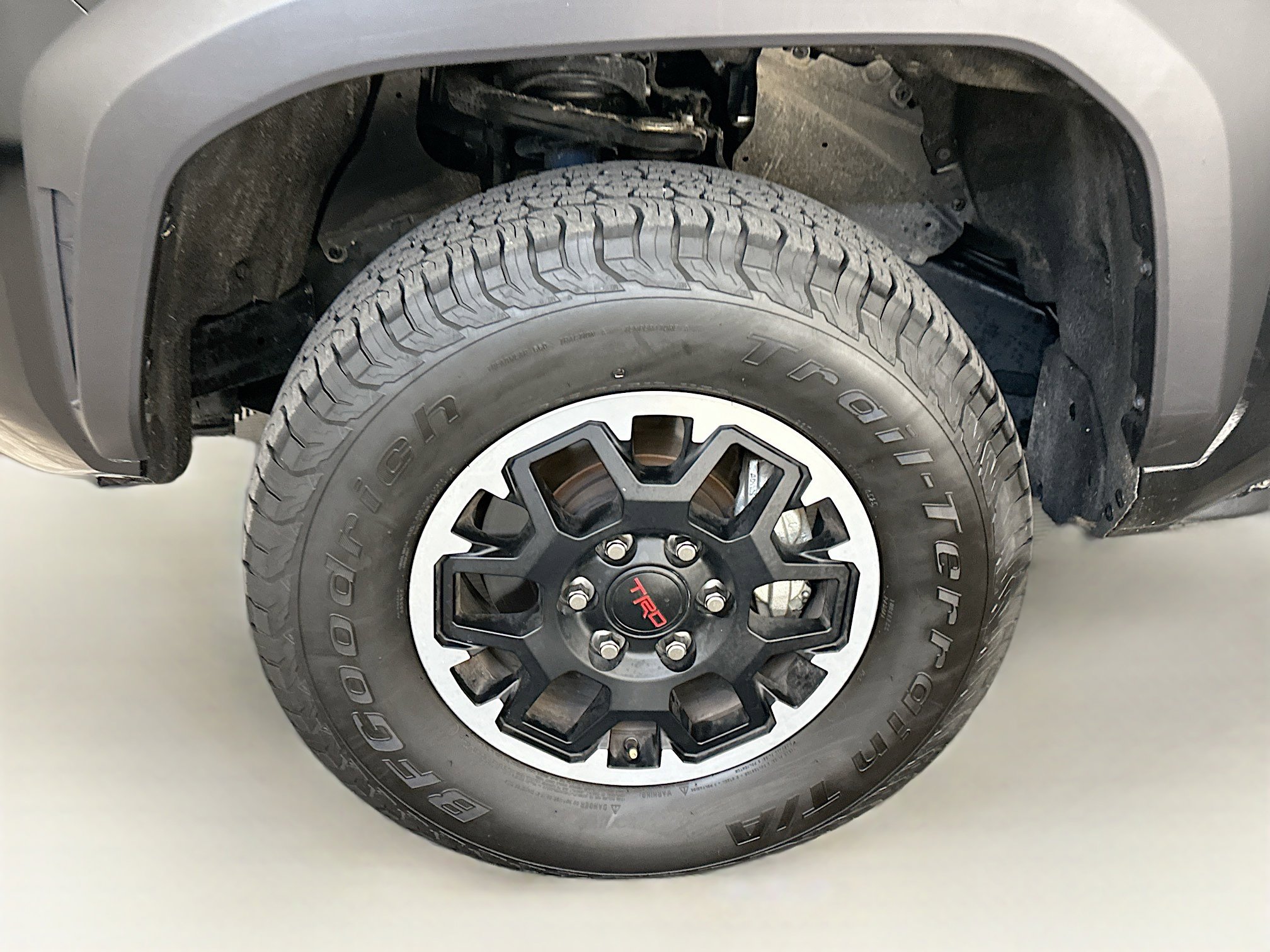 Used 2025 Toyota Tacoma TRD Off-Road image 11