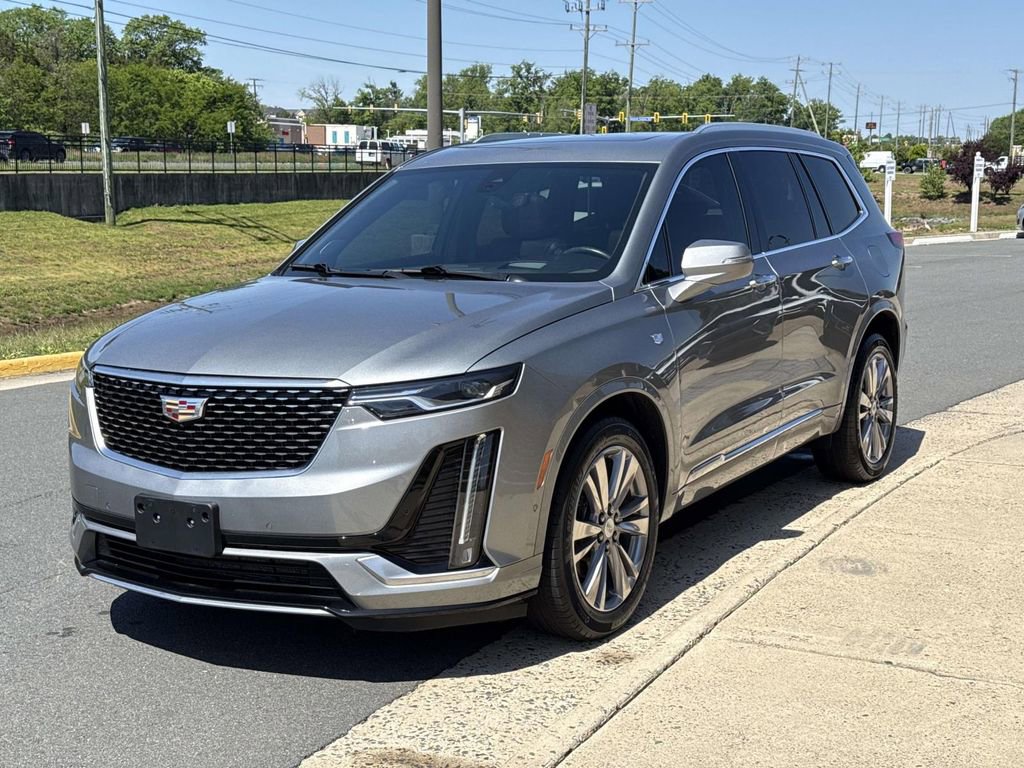 Used 2023 Cadillac XT6 Premium Luxury w/ Technology Package AWD/4WD image 21