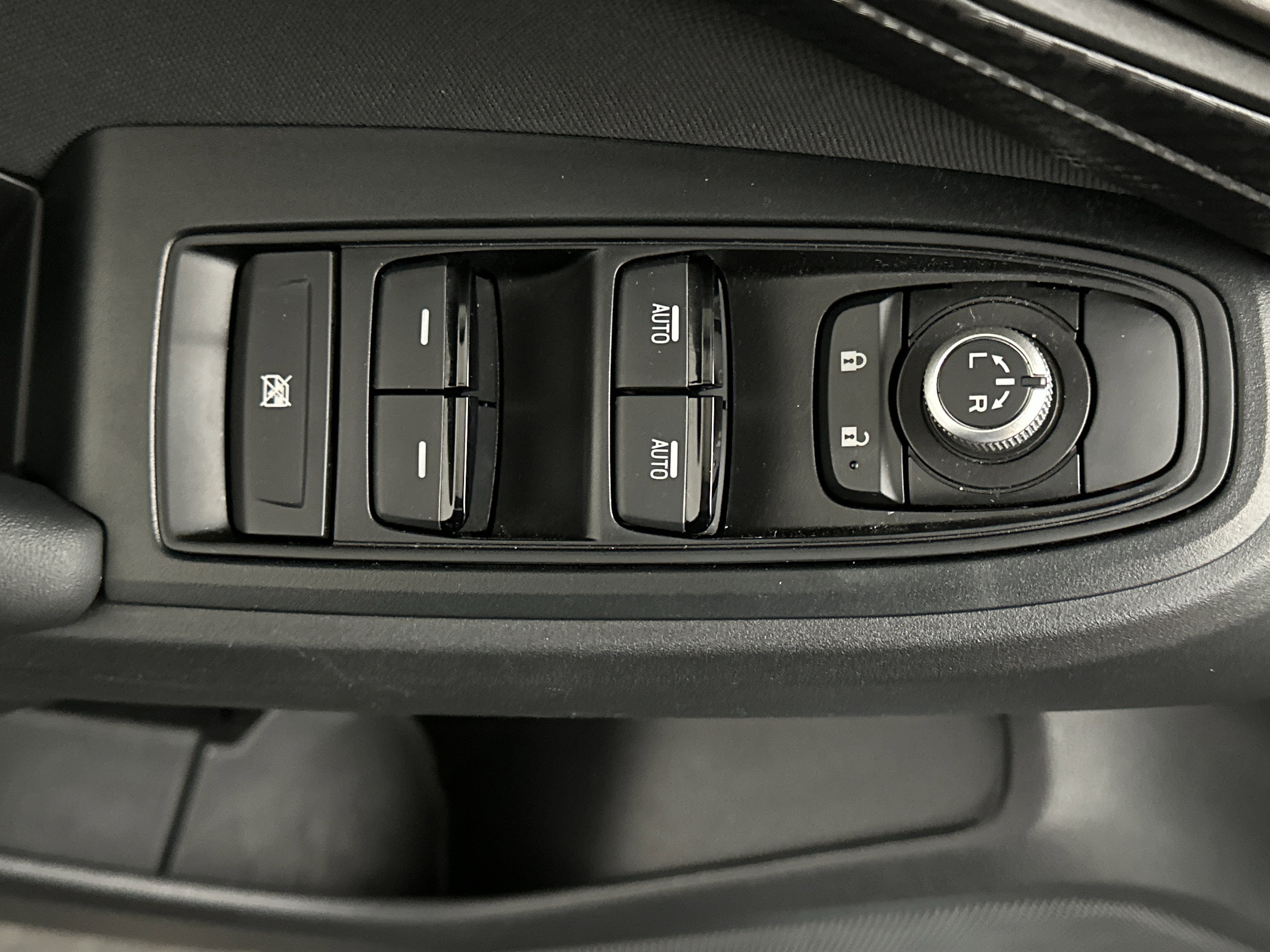 Used 2023 Subaru Crosstrek 2.0i Premium image 18