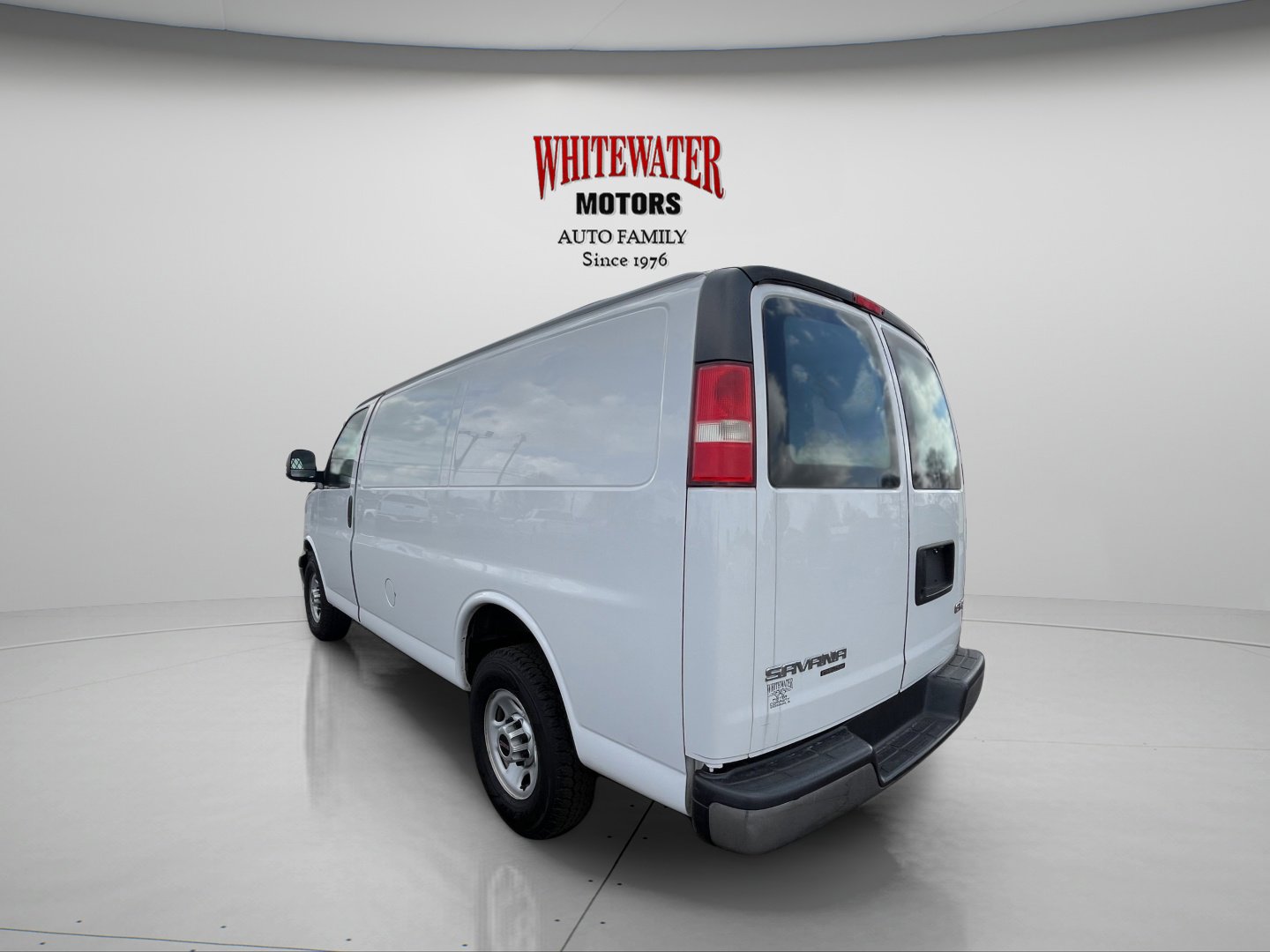 Used 2015 GMC Savana 2500 image 4