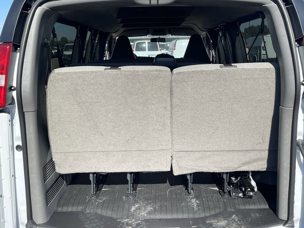 New 2025 GMC Savana 3500 LS RWD image 25