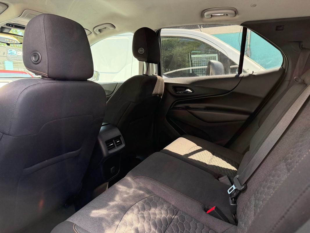Used 2018 Chevrolet Equinox LT AWD/4WD image 25