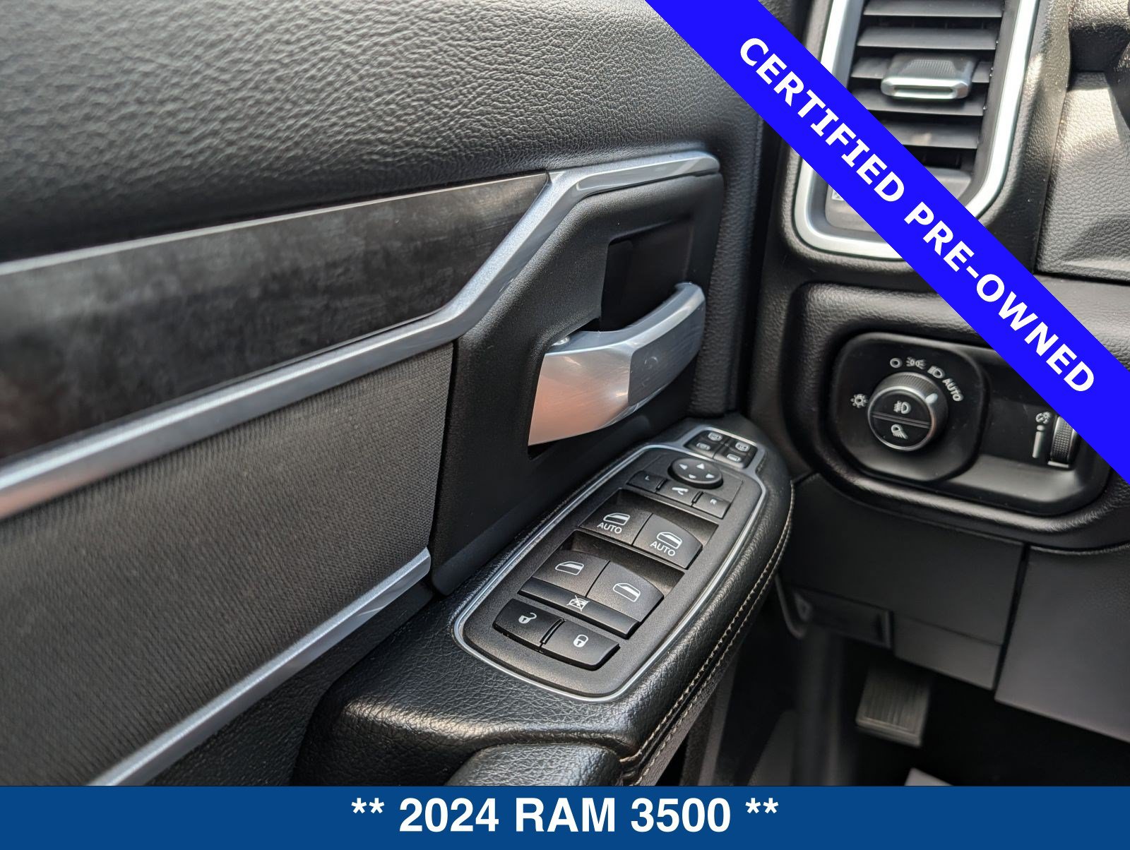 Used 2024 RAM 3500 Big Horn AWD/4WD image 26