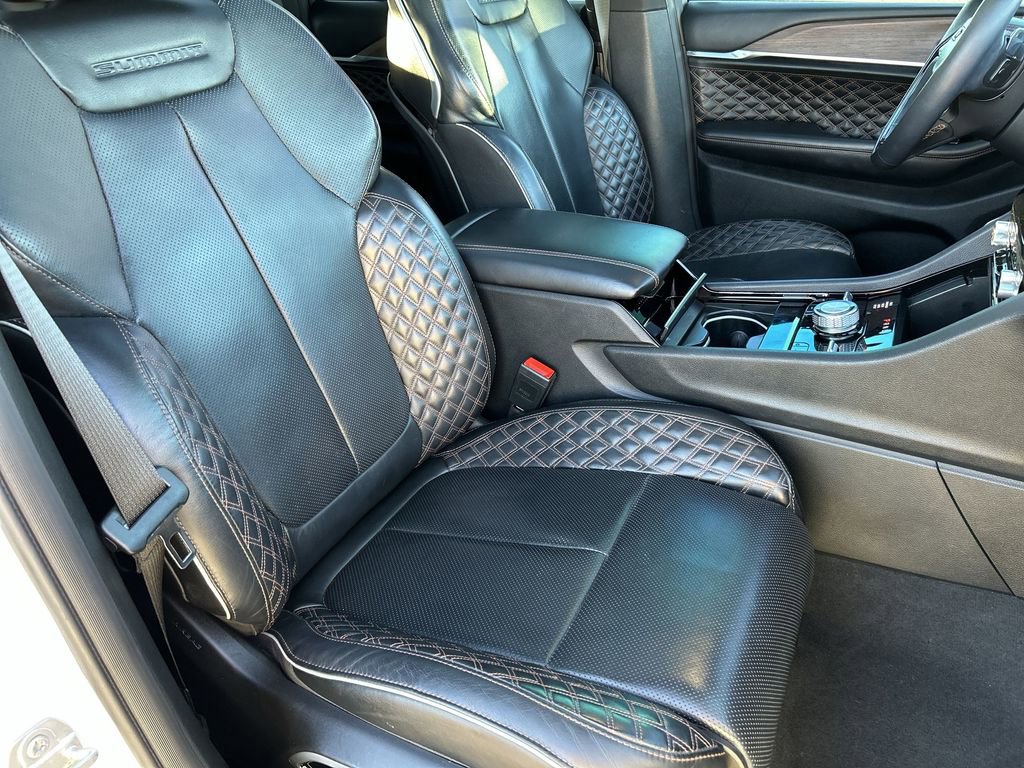 Used 2022 Jeep Grand Cherokee Summit w/ Advanced Protech Group IV image 29