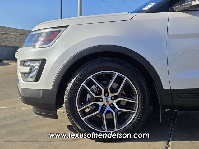Used 2016 Ford Explorer Sport w/ Equipment Group 401A AWD/4WD image 9