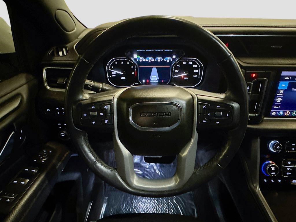 Used 2021 GMC Yukon XL Denali image 13