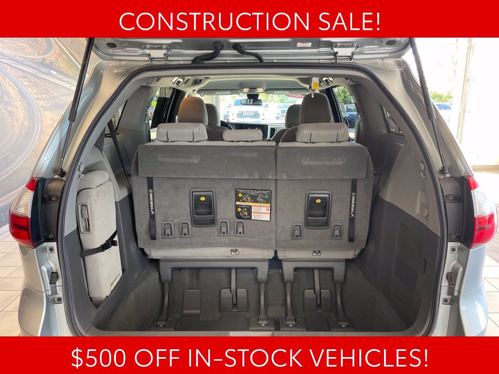 Used 2020 Toyota Sienna LE FWD image 12