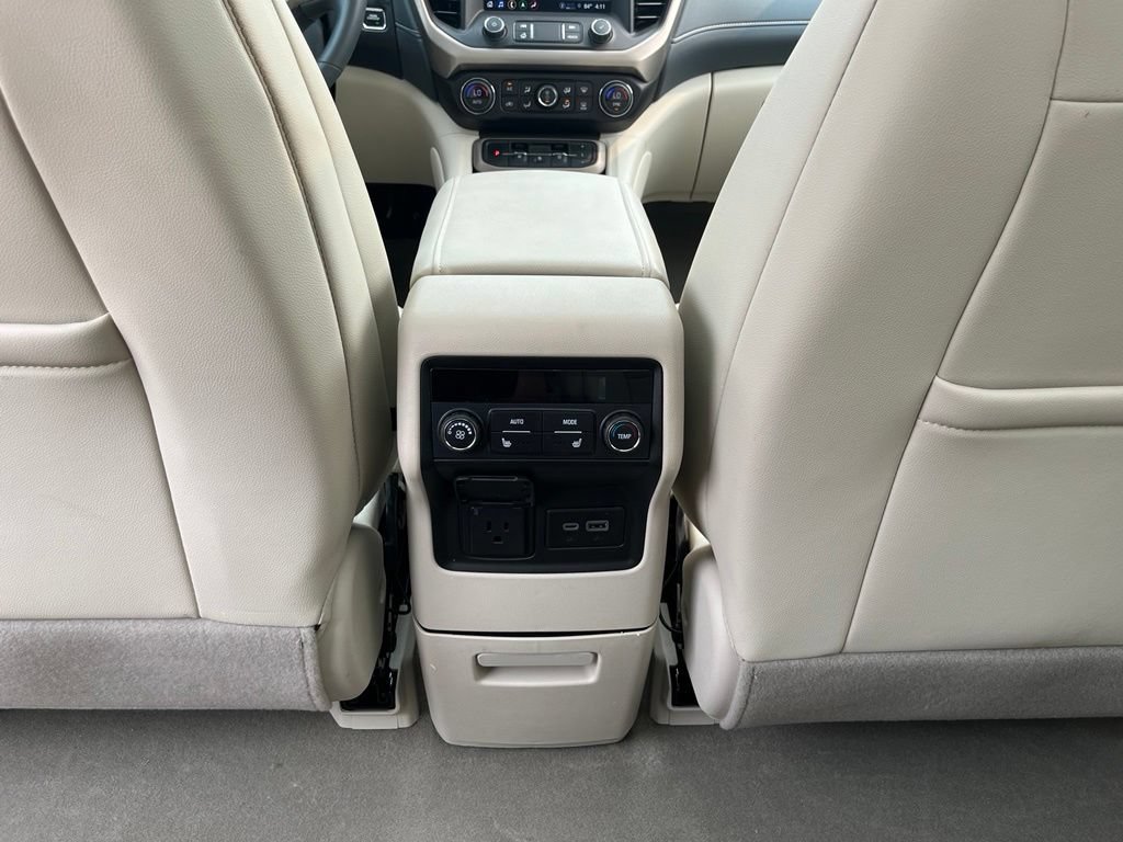 Used 2023 GMC Acadia Denali w/ Denali Ultimate Package AWD/4WD image 30