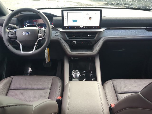 New 2026 Ford Explorer Platinum RWD image 16
