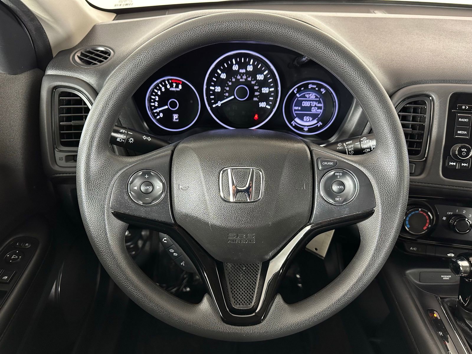 Used 2019 Honda HR-V LX image 9
