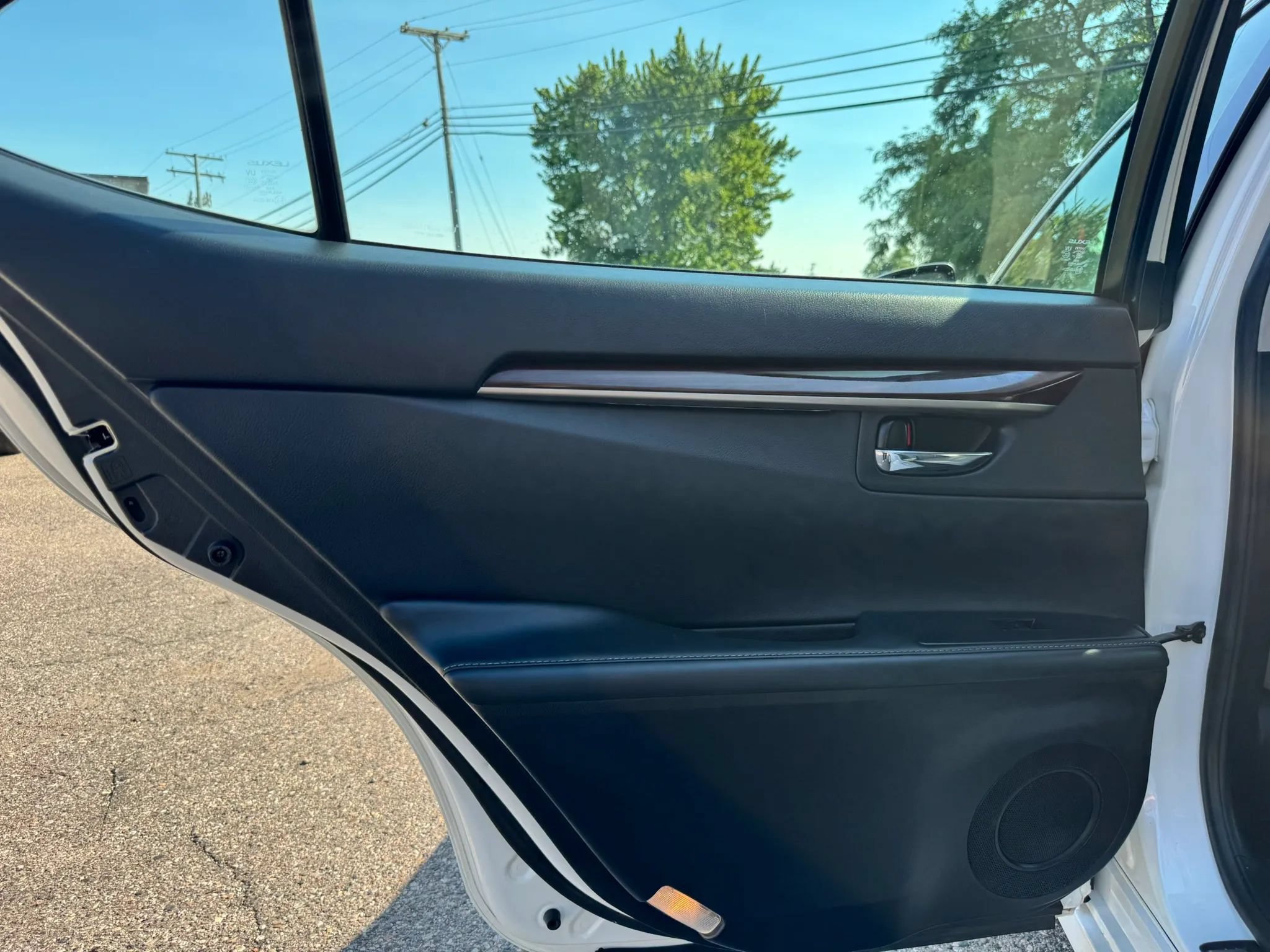 Used 2013 Lexus ES 350 w/ Luxury Pkg FWD image 36