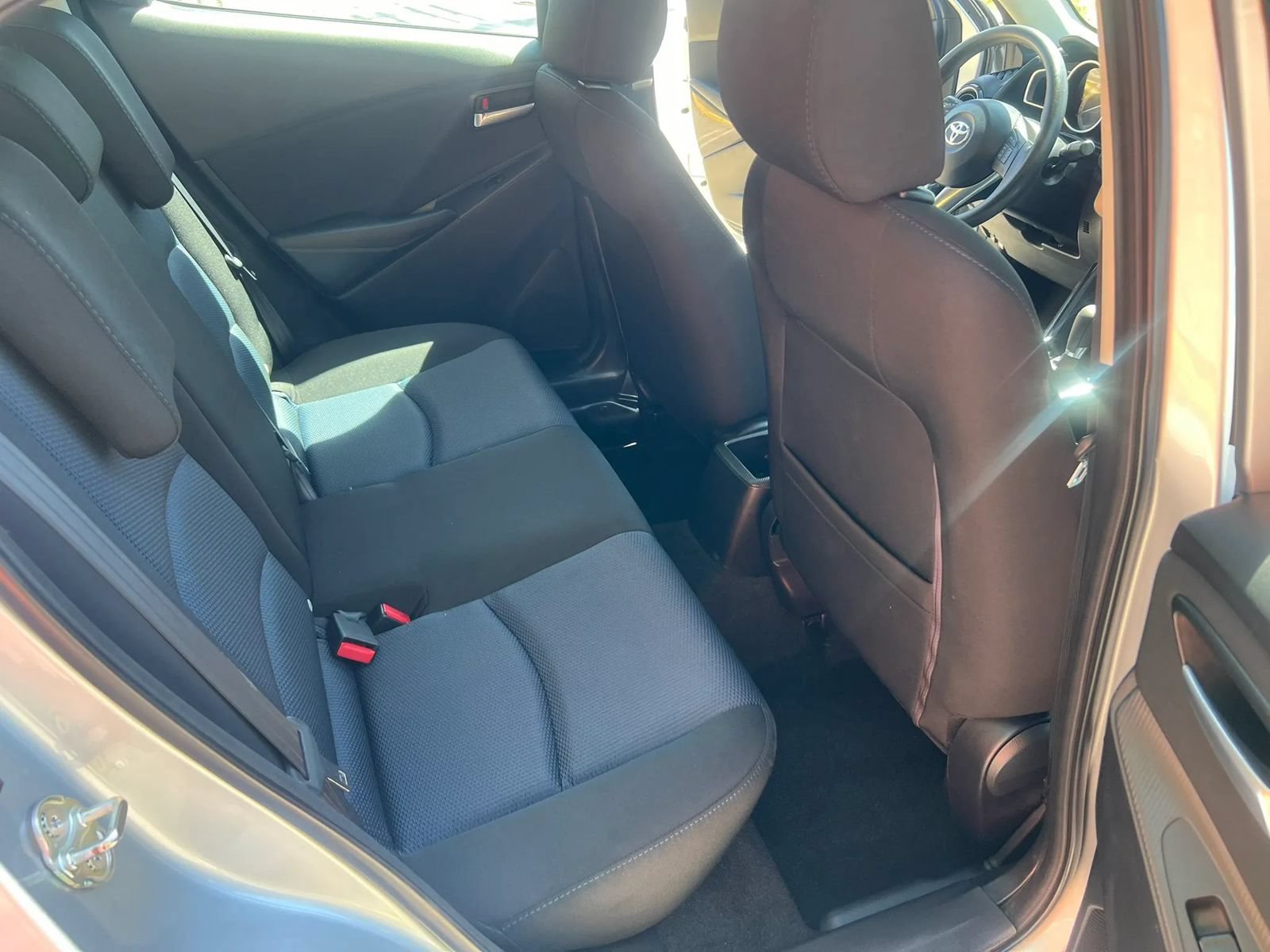 Used 2018 Toyota Yaris iA FWD image 11
