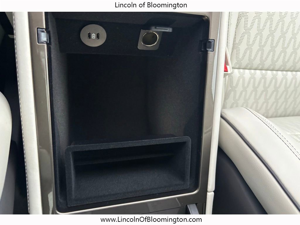 New 2026 Lincoln Nautilus Black Label w/ Jet Appearance Package image 14