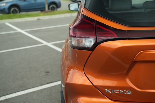 Used 2021 Nissan Kicks SR w/ SR Premium Package FWD image 42
