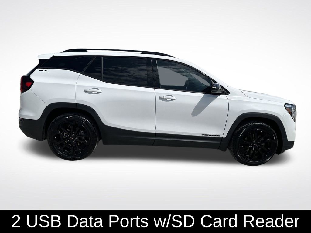 Used 2022 GMC Terrain SLT w/ Elevation Edition FWD image 9