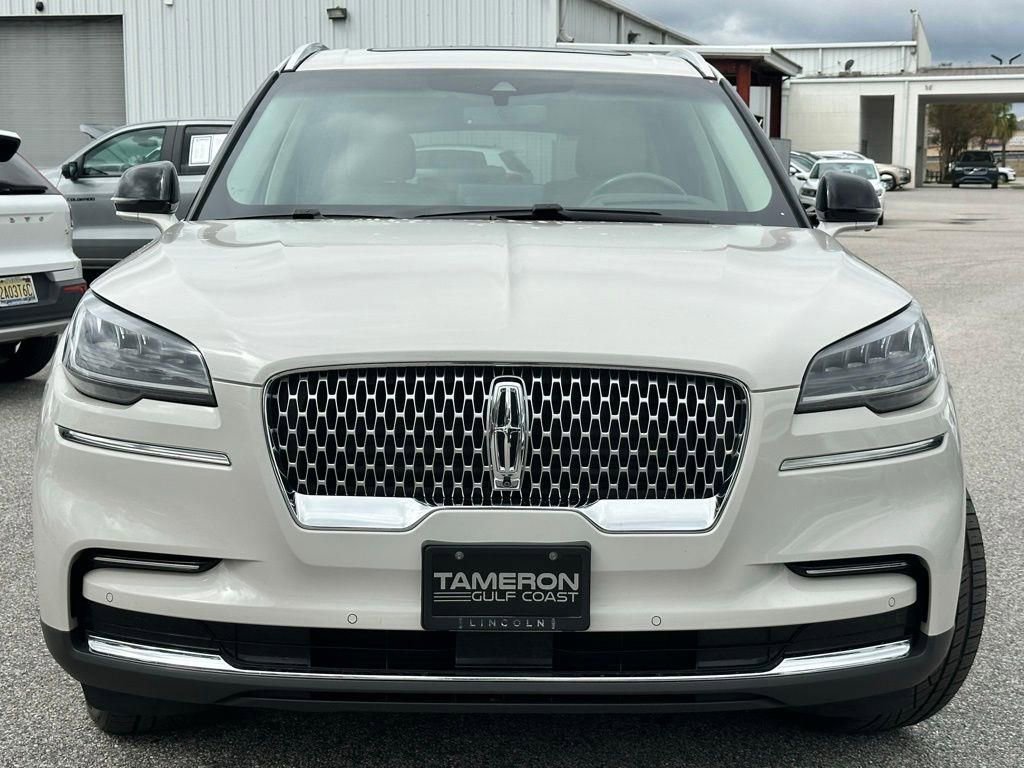 Used 2022 Lincoln Aviator Reserve w/ Equipment Group 201A image 2