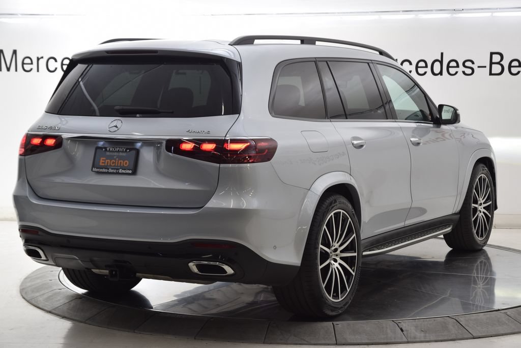 Used 2026 Mercedes-Benz GLS 450 4MATIC w/ AMG Line Exterior image 6