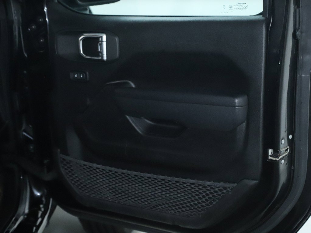 Used 2024 Jeep Wrangler Sport S image 28