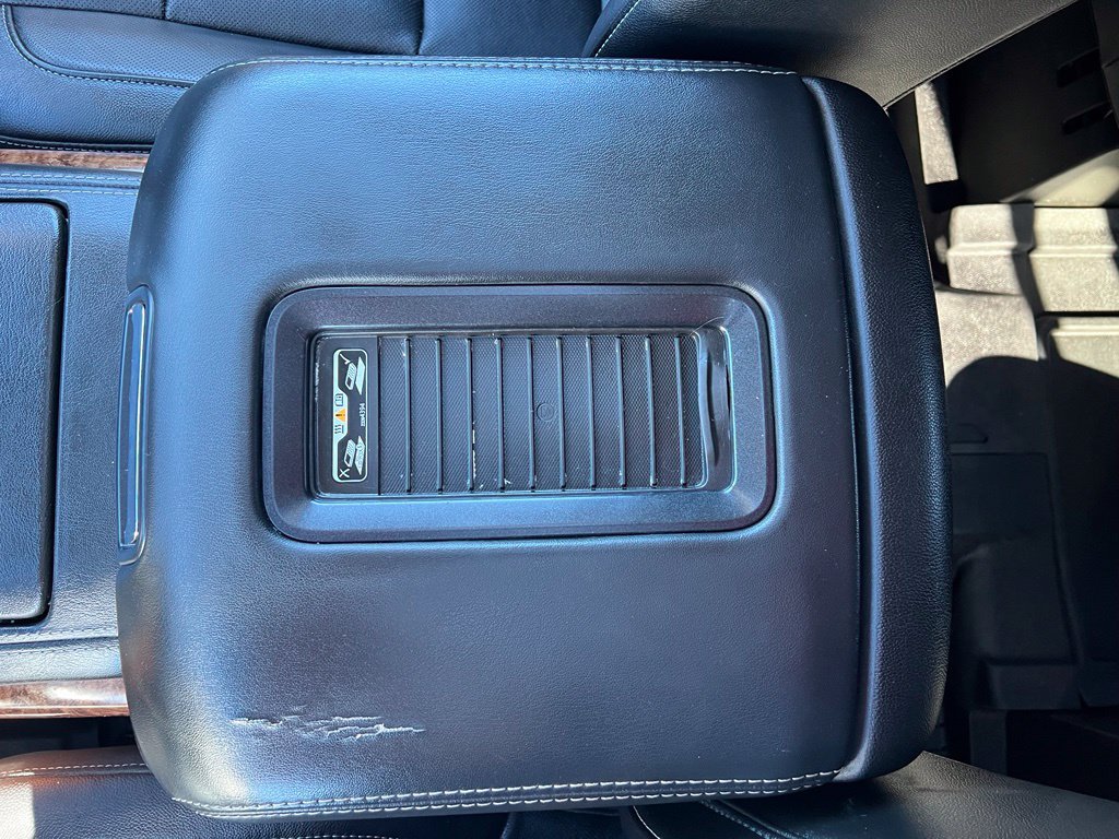 Used 2019 Chevrolet Tahoe Premier AWD/4WD image 34