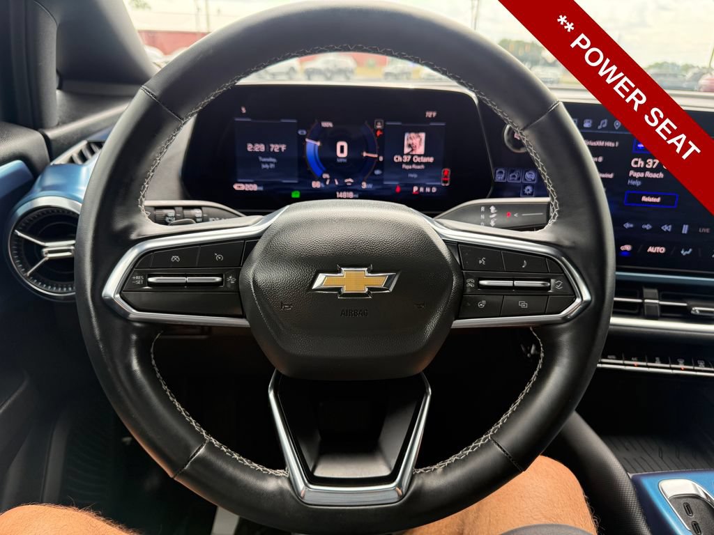 Used 2024 Chevrolet Equinox EV LT w/ LPO, All-Weather Mat Package FWD image 17