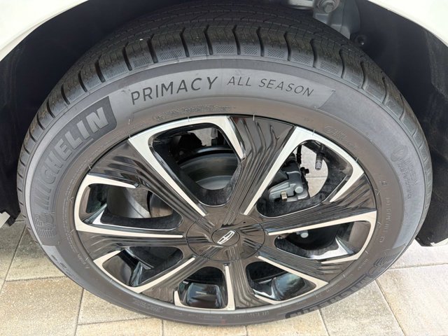 New 2026 Lincoln Nautilus Reserve AWD/4WD image 30