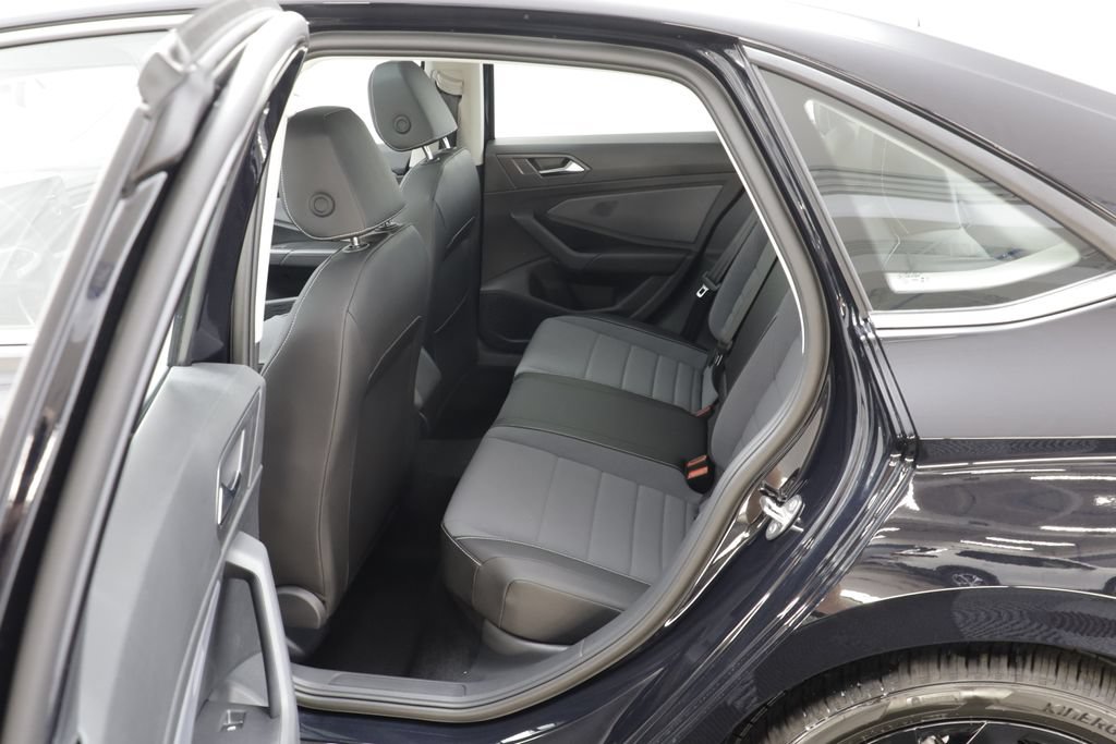 New 2027 Volkswagen Jetta SE FWD image 15