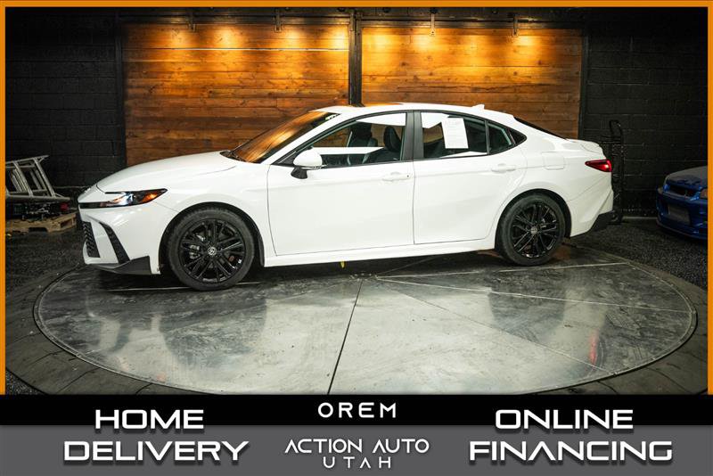 Used 2025 Toyota Camry SE w/ Multimedia Upgrade Package FWD image 1