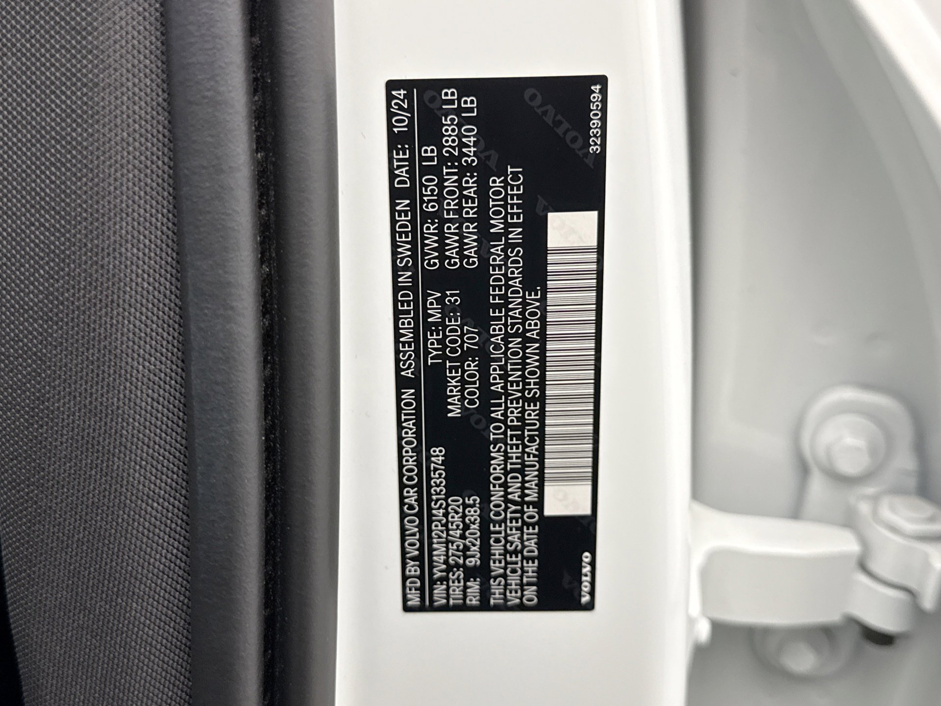 Used 2025 Volvo XC90 B5 Core image 26