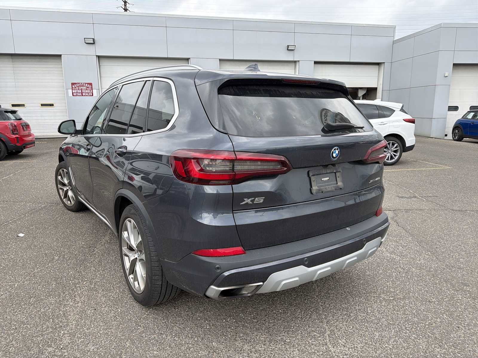 Used 2022 BMW X5 xDrive45e w/ Climate Comfort Package AWD/4WD image 4