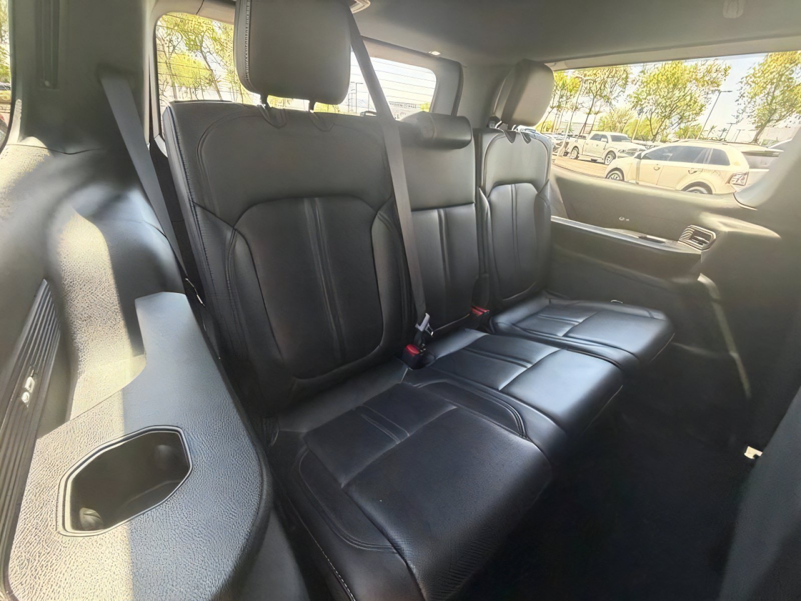 Used 2025 Jeep Wagoneer 4WD image 11